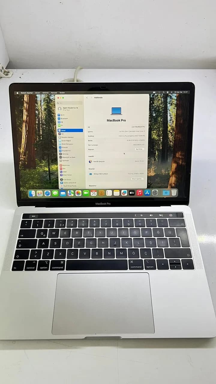MacBook Pro 13" (Intel Core 8. nesil + T2, 2019) A2159 — tezgâh fotoğrafı 2