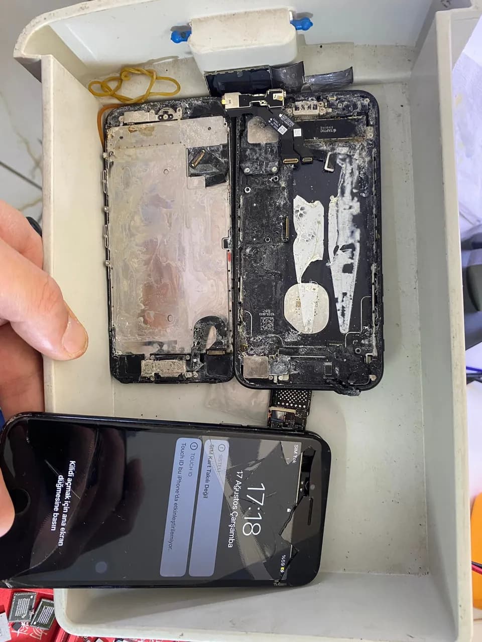 iPhone 7 (2016) A1660 — tezgâh fotoğrafı 2