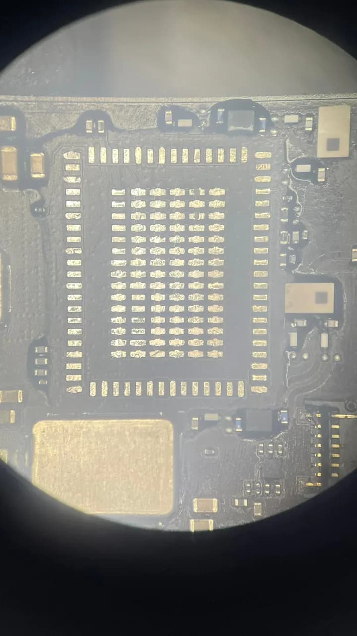 iPad (7. nesil, 2019) A2198 — tezgâh fotoğrafı 3