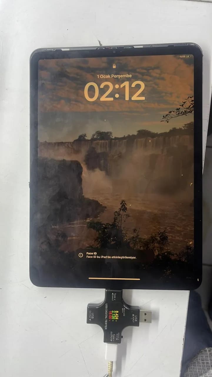 iPad Pro 11" (2018) A1980 — bench photo 2
